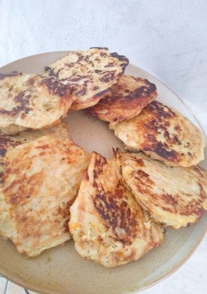 Une photo de Galettes de pommes de terre, courgette, carottes et moutarde