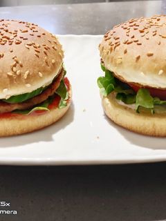 A picture of Pork Burger.