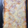 Pizza de jamón y queso