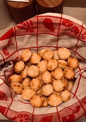 Sajtos tejfölös pogácsa recept fotója