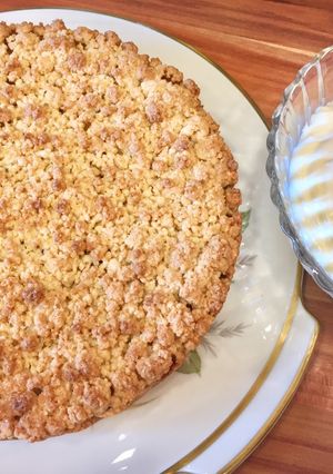 Foto di 124 • Sbriciolata ripiena di mele caramellate con crema leggera 🍎