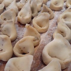 A picture of Ukrainian Vushka (Mushroom dumplings).