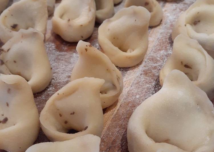 Steps to Make Speedy Ukrainian Vushka (Mushroom dumplings)