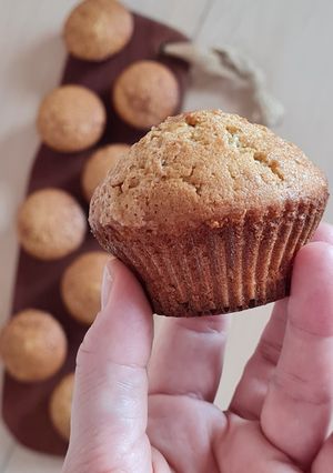 Una foto de Muffins de vainilla con harina de avena y ghee 🧁