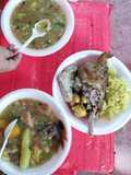 Sancocho de pato y cerdo en el campo