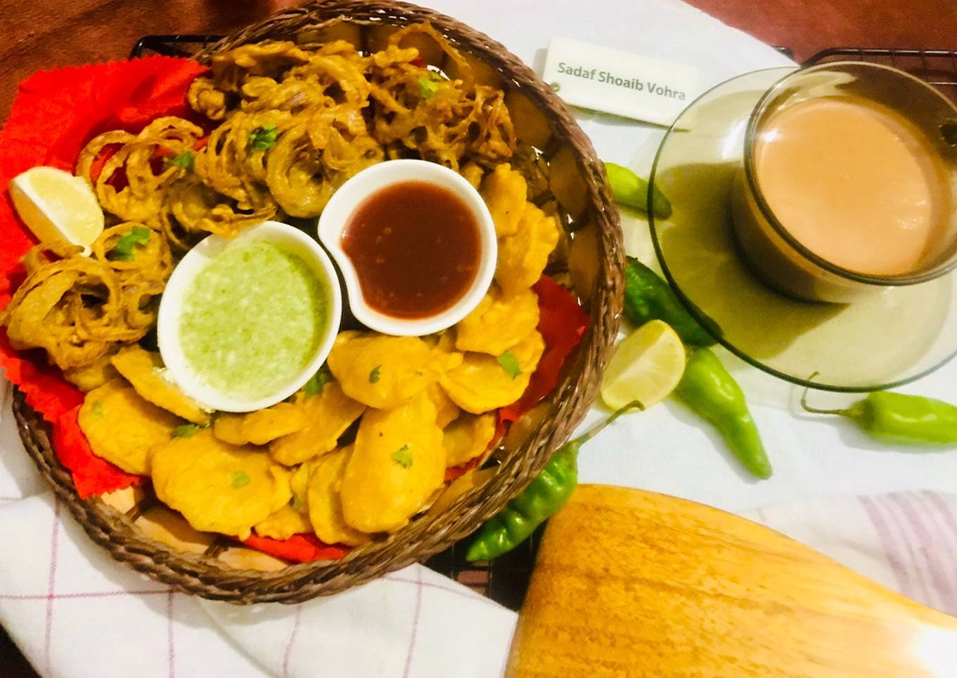 Potatoes & (Onion) lacha Pakora with tea
