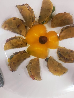 मैक्सिकन चीज़ बाइट(mexican cheese bites recipe in Hindi) रेसिपी मुख्य फोटो