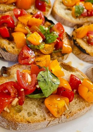 A picture of Italian Bruschettas.