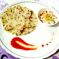 A picture of Lauki Akki Roti.