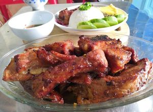 Hình của món Thịt nướng cơm tấm.