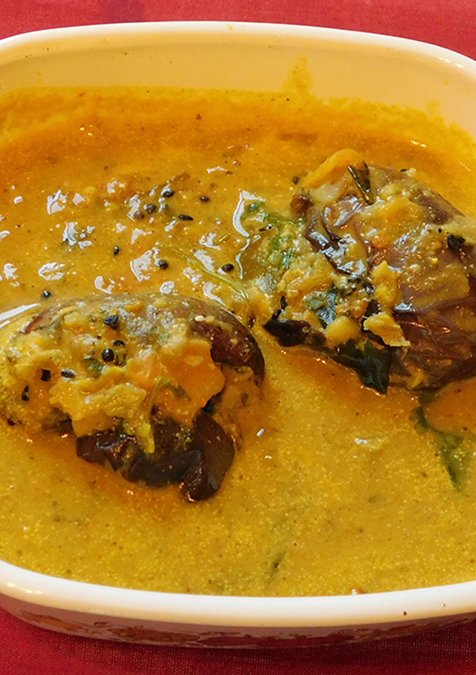ஸ்ட்வ்ட் (Stuffed) கத்திரிக்காய் சாம்பார் செய்முறை முக்கிய புகைப்படம்