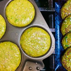A picture of Bajri and Methi chamchamiya.
