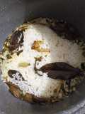 Nasi Daun Jeruk (Rice Cooker)
