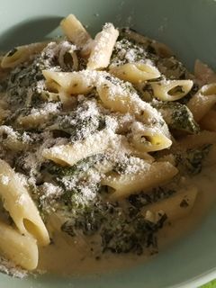 Spenótos penne recept fotója