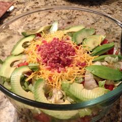 A picture of Avocado Garden Salad.