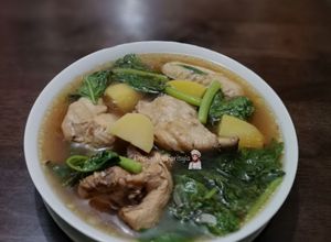 Gambar Sup Ayam & Bayam Hijau