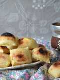 Cuadraditos hojaldrados rellenos con crema pastelera🧉
