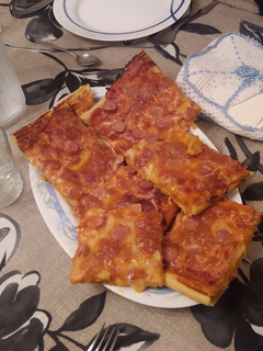 Una foto de Pizza de masa crujiente con Thermomix
