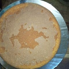 A picture of Vanilla passion cake.