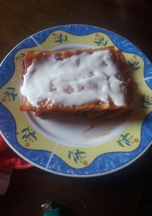 Una foto de Lasaña con salsa bechamel