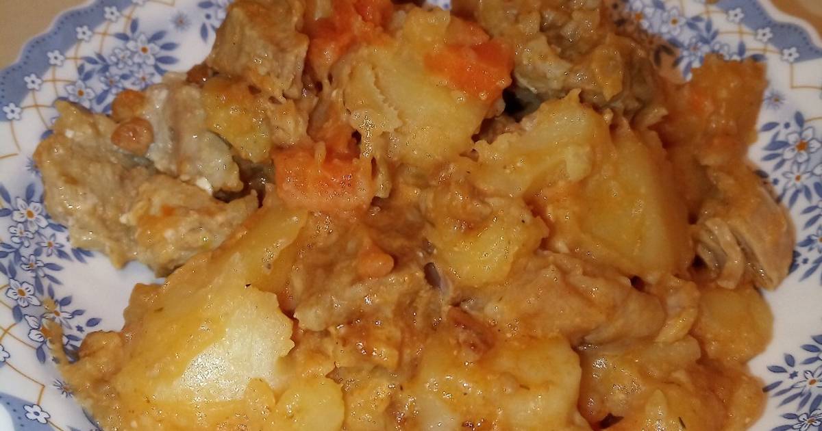 Картошка с мясом в мультиварке тушеная рецепт с фото пошагово