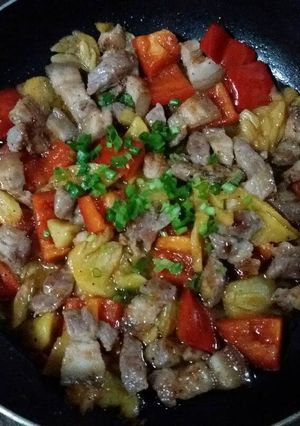 Hình của món Thịt heo xào dứa thơm ngon.