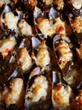 Baked Garlic Mussels with Cheese