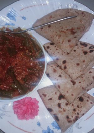 ग्रेवी वाली भिंडी (gravy wali bhindi recipe in Hindi) रेसिपी मुख्य फोटो