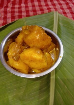 আলুর দম (Aloor dum recipe in Bengali) রেসিপির প্রধান ছবি