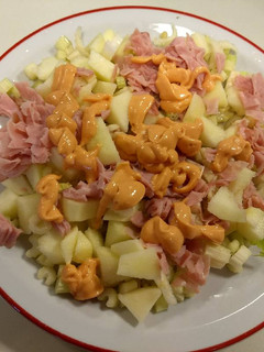 Una foto de Vianda de oficina 10 - Ensalada de apio, manzana y jamón