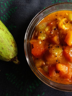 ગલકા ટામેટાં નું શાક (Galka Tomato Shak Recipe In Gujarati) રેસીપી મુખ્ય ફોટો