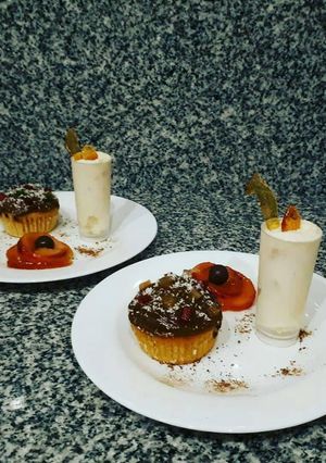 Una foto de Mousse helada de coco y crocantes de caramelo!!