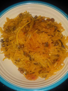 A picture of Abacha with pigeon beans.