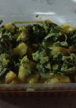 Una foto de Viernes light 😁 vegan verduras salad cocida