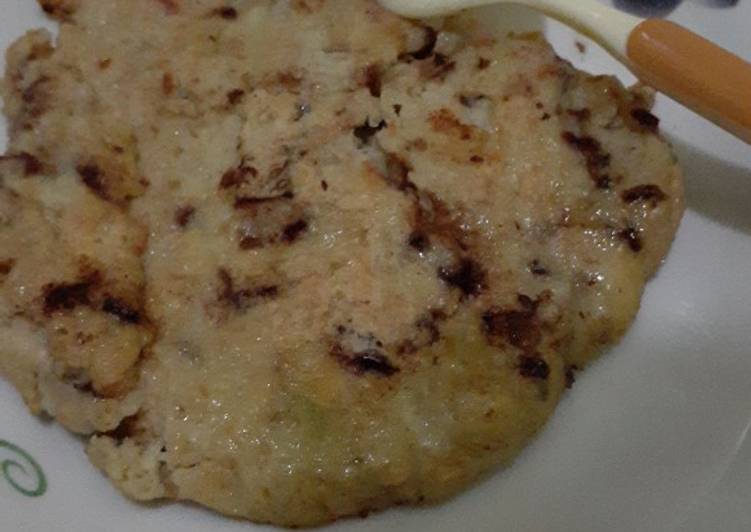 Banana Oatmeal Pancake (ala anak kost - ricecooker)