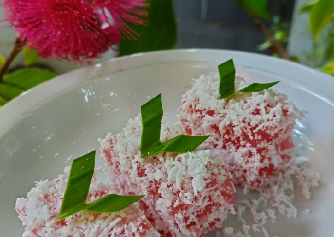 Kue Sagu Mutiara