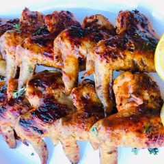 A picture of Lemon herb chicken wings.