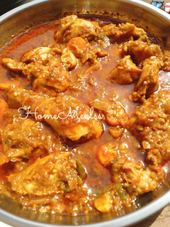 A picture of Chicken curry.