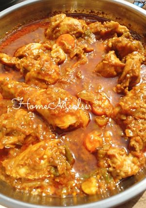 A picture of Chicken curry.