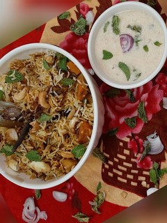 वेज बिरयानी (Veg Biryani recipe in Hindi) रेसिपी मुख्य फोटो