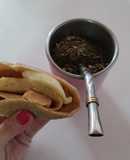 "Crepes" con banana y pasta de maní