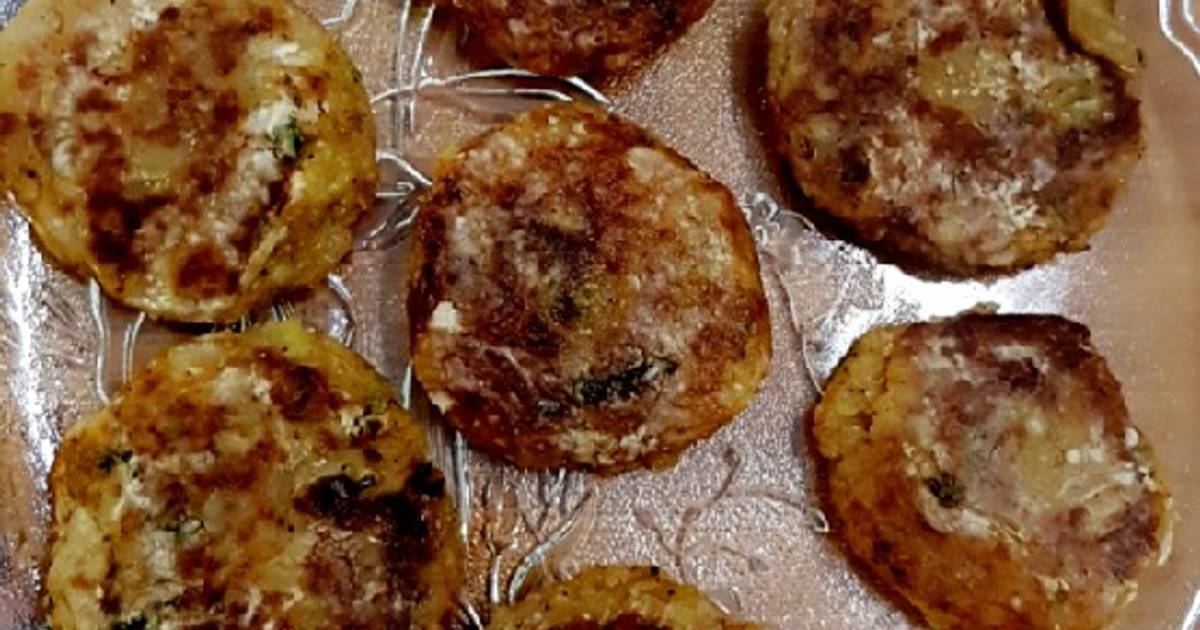 Potato Cutlets Recipe by Sadia Alvi - Cookpad