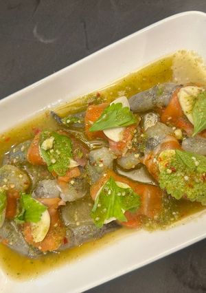 A picture of SPICY Salmon Pan Gueng - Raw prawns wrapped in Salmon - Thai ceviche Style Salad - AMAZING- Enjoy :P.