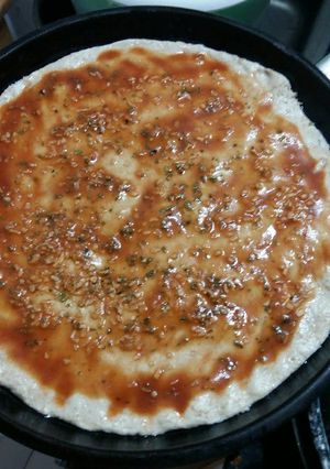 Una foto de Pizza de harina integral