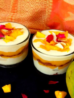 मैंगो कस्टर्ड पुडिंग(Mango custard pudding recipe in hindi) रेसिपी मुख्य फोटो