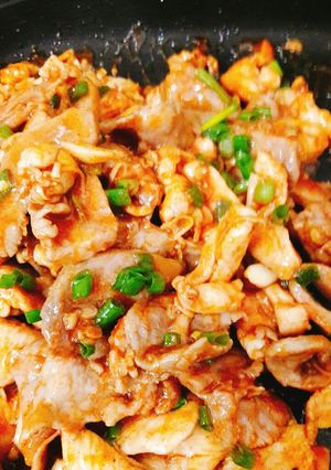 Hình của món Ức gà xào cay.
