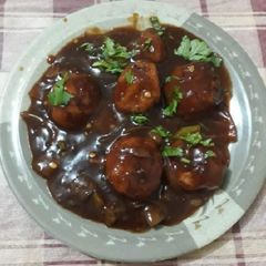 A picture of Veg Manchurian(With sauce).