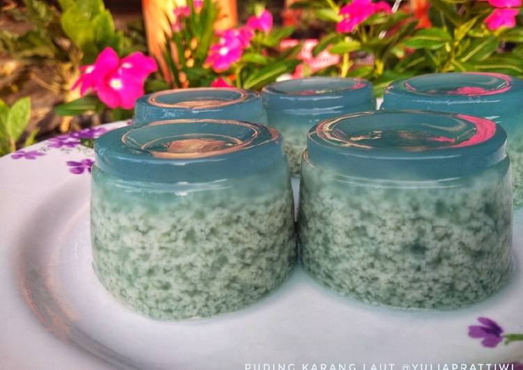 4. Puding bunga telang