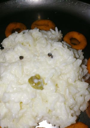 A picture of Cardamon curd rice.