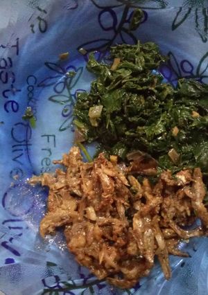 A picture of Mix Mrenda&Mtoo with Peanut Butter Omena.